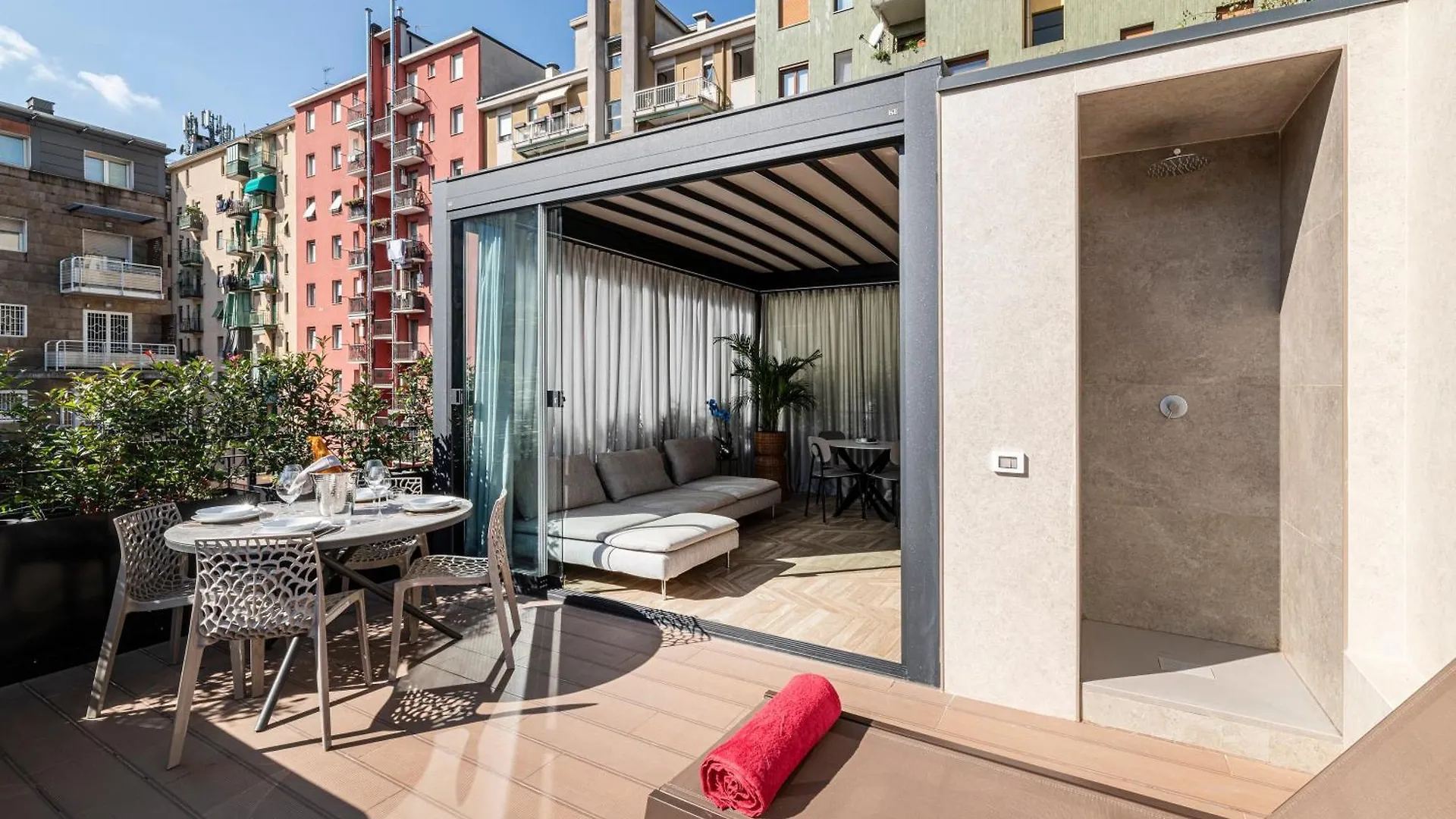 Modigliani Terrace Jacuzzi Golden House Lägenhet Milano